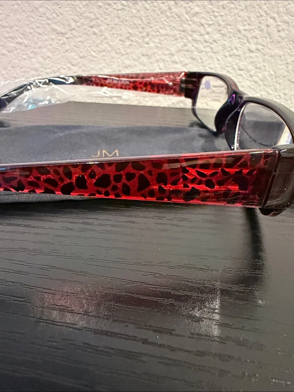 JM York Women’s Reading Glasses – Black with Red Temples, +2.00